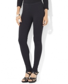 Lauren Ralph Lauren's essential legging, crafted in comfortable stretch cotton that creates a body-conscious silhouette, allows for maximum ease of movement.