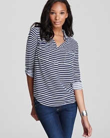 Bold stripes pack a nautical punch on this Splendid top that's as easy as it is chic. Bold stripes pack a nautical punch on this Splendid top that's as easy as it is chic.