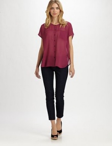 Featuring a cropped silhouette, slim fit and classic five-pocket design, these stretch jeans are a must this season. Button closureZip flyBelt loopsFive-pocket designInseam, about 2884% organic cotton/14% polyester/2% elastaneMachine washMade in USA of imported fabric Featuring a cropped silhouette, slim fit and classic five-pocket design, these stretch jeans are a must this season. Button closureZip flyBelt loopsFive-pocket designInseam, about 2884% organic cotton/14% polyester/2% elastaneMachine washMade in USA of imported fabric