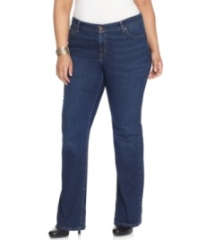 Levi's bootcut plus size jeans are must-have basics for your casual style, featuring a classic fit.