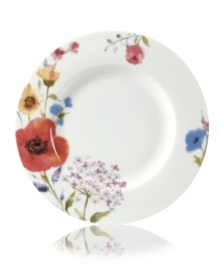 The picture of calm, Mikasa's pretty Garden Palette Floral dinner plates boast painterly blooms rooted in sleek porcelain for every day. The picture of calm, Mikasa's pretty Garden Palette Floral dinner plates boast painterly blooms rooted in sleek porcelain for every day.