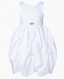 She'll look effortlessly beautiful in this angelic white flower girl dress from Princess Faith. She'll look effortlessly beautiful in this angelic white flower girl dress from Princess Faith.