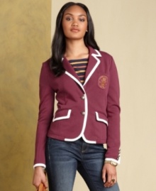 Co-opt a classic prep school look with Tommy Hilfiger's cotton blazer. It's all about the details - you'll love the fitted silhouette, white piping and logo-embroidered chest pocket.