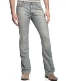 Lightwash with a boot cut these Calvin Klein jeans are an instant classic. Lightwash with a boot cut these Calvin Klein jeans are an instant classic.