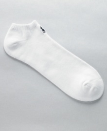 Offered in extended sizes, these sporty low socks offer unmatched comfort and a streamlined cut for a superior workout. Offered in extended sizes, these sporty low socks offer unmatched comfort and a streamlined cut for a superior workout.