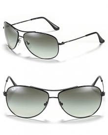 Classic aviator sunglasses with a sleek double bridge design and gradient lenses lend a iconic style to any ensemble.