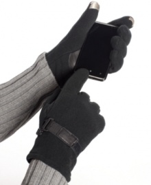 You will never need to expose your fingers to the cold elements in order to text message ever again thanks to these Polar Touch gloves from Polo Ralph Lauren. You will never need to expose your fingers to the cold elements in order to text message ever again thanks to these Polar Touch gloves from Polo Ralph Lauren.