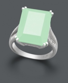 Add a fresh burst of minty-green color to your look. Sterling silver setting and band feature a light green agate stone (16 mm x 12 mm) with sparkling diamond accents. Size 7. Add a fresh burst of minty-green color to your look. Sterling silver setting and band feature a light green agate stone (16 mm x 12 mm) with sparkling diamond accents. Size 7.