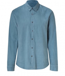 Stylish shirt of fine blue cotton - Updated version of a classic shirt with a small collar, placket, slim cut and slightly tapered - Rounded seam edges make it casual but chic - Favorite basic with chinos, jeans or shorts Stylish shirt of fine blue cotton - Updated version of a classic shirt with a small collar, placket, slim cut and slightly tapered - Rounded seam edges make it casual but chic - Favorite basic with chinos, jeans or shorts