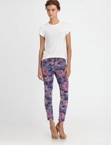 Vibrant printed denim - this season's must-have look - hugs the body in a sleek, sexy fit.THE FITSkinny fitRise, about 8Inseam, about 25THE DETAILSZip flyFive-pocket style43% lycocel/26% cotton/17% rayon/13% polyester/1% spandexMachine washMade in USA of imported fabricModel shown is 5'10 (177cm) wearing US size 4.
