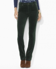 Rendered in luxuriously smooth stretch corduroy, Lauren Ralph Lauren's classic straight-leg pant exudes iconic style.