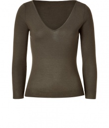 Stylish V-neck pullover in a fine cashmere and silk blend - In a trendy olive hue - Has a slight sheen, wonderfully natural texture and is pleasantly soft on the skin - The shirt is cut figure-enhancing and tight, goes to the hip - With slim, slightly shorter sleeves, a deep, wide V-neckline - Typical leisure shirt you can wear to yoga, ballet, Pilates, or under cardigans, blazers and parkas Stylish V-neck pullover in a fine cashmere and silk blend - In a trendy olive hue - Has a slight sheen, wonderfully natural texture and is pleasantly soft on the skin - The shirt is cut figure-enhancing and tight, goes to the hip - With slim, slightly shorter sleeves, a deep, wide V-neckline - Typical leisure shirt you can wear to yoga, ballet, Pilates, or under cardigans, blazers and parkas