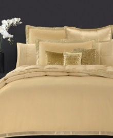 Complete with a zipper closure and linked beads layered over silk, this Modern Classics Gold Leaf decorative pillow adds extra character to your bed.