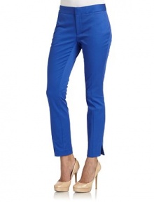THE LOOKBanded waistFront zip with double hook closureFront coin and seam pocketsSkinny cropped silhouetteVented hemBack dartsBack welt pocketsTHE FITRise, about 8Inseam, about 28THE MATERIAL49% cotton/41% polyester/10% nylonCARE & ORIGINDry cleanMade in USAModel shown is 5'10 (177cm) wearing US size 4. 