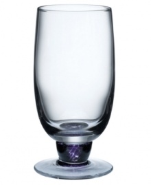 A true gem. Durable and striking in signature Denby style, this set of Amethyst highball glasses combines modern lines and purple stems for bold casual tables.