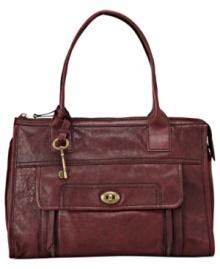 Show off your exquisite eye for detail with this vintage-inspired bag from Fossil. The structured shape is accented with soft, detail stitching and charming turn lock closure that lends an undecidedly laid-back look. Show off your exquisite eye for detail with this vintage-inspired bag from Fossil. The structured shape is accented with soft, detail stitching and charming turn lock closure that lends an undecidedly laid-back look.