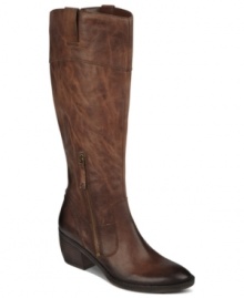 Ride high in the saddle with these sky-high boots from Naturalizer. The Ora features a wide-calf, pull-on silhouette.