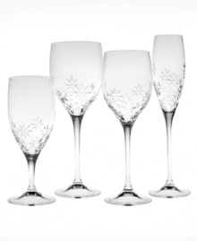 An etched floral motif puts a whimsical spin on this fine crystal iced beverage glass. A luminous stem segues gracefully from base to bowl, creating a clean, timeless silhouette.