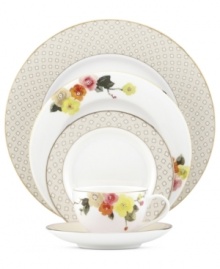 Into the mix. Add another layer of style to eclectic Waverly Pond dinnerware with this lattice patterned serving bowl from kate spade new york. With gold trim. Into the mix. Add another layer of style to eclectic Waverly Pond dinnerware with this lattice patterned serving bowl from kate spade new york. With gold trim.