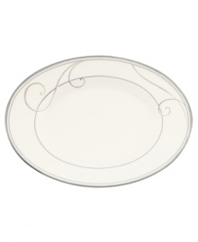 Fluid platinum scrolls glide freely throughout this beautiful fine china from Noritake. Easy to match with any decor, the fresh and elegant Platinum Wave collection of dinnerware and dishes is a timeless look for fine dining or luxurious everyday meals.