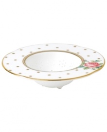 Sweet tea. Spots of gold and a flower plucked from the classic Old Country Roses dinnerware pattern make this Royal Albert tea strainer an essential part of your afternoon tradition. Sweet tea. Spots of gold and a flower plucked from the classic Old Country Roses dinnerware pattern make this Royal Albert tea strainer an essential part of your afternoon tradition.