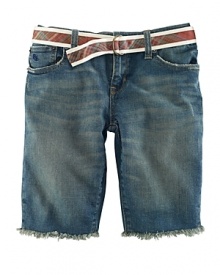 Stylish Bermuda short in durable, washed denim, designed with distressed detailing and a frayed hem. Stylish Bermuda short in durable, washed denim, designed with distressed detailing and a frayed hem.