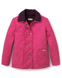A timeless quilted barn jacket by Hunter with burnished button snap closure and a contrast collar. Full insulation and water-resistant coating keeps out the elements, as the vibrant pink hue and violet trim trumps drab winter days. A timeless quilted barn jacket by Hunter with burnished button snap closure and a contrast collar. Full insulation and water-resistant coating keeps out the elements, as the vibrant pink hue and violet trim trumps drab winter days.