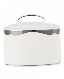 Take a shine to the Trimble Place sugar bowl. Modern bone china hit by a wave of platinum embodies the unfussy yet undeniable elegance of kate spade. With lid. Take a shine to the Trimble Place sugar bowl. Modern bone china hit by a wave of platinum embodies the unfussy yet undeniable elegance of kate spade. With lid.