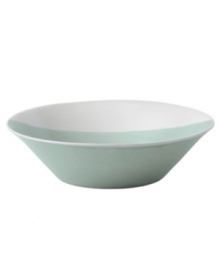 Perfect for every day, the 1815 serving bowl from Royal Doulton features sturdy white porcelain streaked with pale green for serene, understated style. Perfect for every day, the 1815 serving bowl from Royal Doulton features sturdy white porcelain streaked with pale green for serene, understated style.