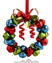 It has a ring to it. A wreath crafted of red, green and gold jingle bells fills your tree with irresistible merriment. It has a ring to it. A wreath crafted of red, green and gold jingle bells fills your tree with irresistible merriment.