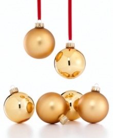 Martha Stewart Collection trims your tree with a golden touch. A mix of bright and soft matte finishes give these glass ball ornaments a simply timeless sensibility.