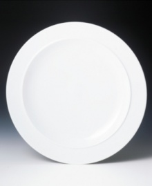 Give your entertaining style a refreshing overhaul and serve delicious canapés with this gourmet plate from Denby's white dinnerware and dishes collection. The clean, crisp lines and cool, glazed hue infuse your tabletop with modern style. Give your entertaining style a refreshing overhaul and serve delicious canapés with this gourmet plate from Denby's white dinnerware and dishes collection. The clean, crisp lines and cool, glazed hue infuse your tabletop with modern style.