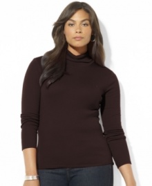 Rendered in soft jersey with a hint of stretch, a classic turtleneck embodies understated sophistication.