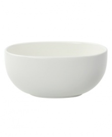 This graceful small serving bowl is a versatile piece for large individual courses or smaller spreads. Customize your own table arrangement with other pieces from the sleek Urban Nature collection from Villeroy & Boch. This graceful small serving bowl is a versatile piece for large individual courses or smaller spreads. Customize your own table arrangement with other pieces from the sleek Urban Nature collection from Villeroy & Boch.
