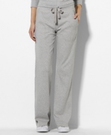 A lounge pant is tailored from ultra-soft cotton, finished with an elastic waistband and relaxed fit for the ultimate in style and comfort.