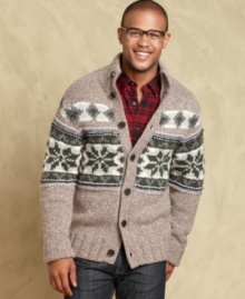 Seasonal patterns give this cardigan from Tommy Hilfiger extra timeless style.