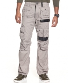 Bring the look of the flight deck to your street wear with these flight pants from Sean John. Bring the look of the flight deck to your street wear with these flight pants from Sean John.