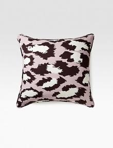 Enlarged graphic animal pattern rendered in a signature DVF color adds a touch of the exotic to your home.20 squareCottonMachine washImported Enlarged graphic animal pattern rendered in a signature DVF color adds a touch of the exotic to your home.20 squareCottonMachine washImported