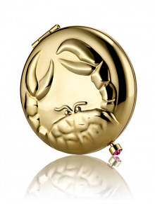 June 22 - July 22. Exceptionally caring and sociable, you're a natural born nurturer who always protects those close to you. Enjoy this golden crab, decorated with a brilliant birthstone clasp made of red crystal. Filled and refillable with Lucidity Translucent Pressed Powder (small size refill). Beautifully boxed, with a velvety pouch. June 22 - July 22. Exceptionally caring and sociable, you're a natural born nurturer who always protects those close to you. Enjoy this golden crab, decorated with a brilliant birthstone clasp made of red crystal. Filled and refillable with Lucidity Translucent Pressed Powder (small size refill). Beautifully boxed, with a velvety pouch.