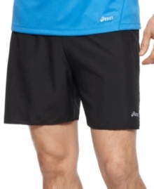 Step up your game in an instant with the performance technology of these Asics running shorts.