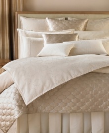 Chain-link embroidery at the center of this Pinafore decorative pillow adds a dash of signature Barbara Barry elegance to smooth, polished cotton. Together with the polished pique box European shams, this bedding accent will add understated contrast to the Pinafore bedding ensemble.