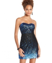 A cool ombre effect and sparkly sequins give this strapless dress from Trixxi a serious boost of glam power!