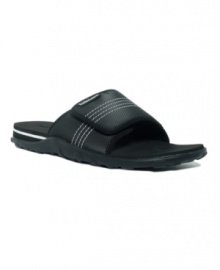 Keep it cool and casual without losing your signature polish when you slide into these sleek leather men's sandals from Timberland. Keep it cool and casual without losing your signature polish when you slide into these sleek leather men's sandals from Timberland.
