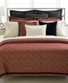 Add these Bleecker Street pillowcases from Lauren by Ralph Lauren to your bed, featuring horizontal black shirt stripes on a cream background for a touch of sophistication. Finished with a 5 cuff.