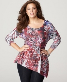 Be bold and beautiful in Style&co.'s three-quarter plus size top, punctuated by a lace hem. (Clearance)