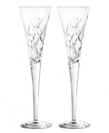 With a classic cut pattern in luxe crystal, Duchesse Encore flutes from Vera Wang commemorate special occasions in unforgettable style. With a classic cut pattern in luxe crystal, Duchesse Encore flutes from Vera Wang commemorate special occasions in unforgettable style.