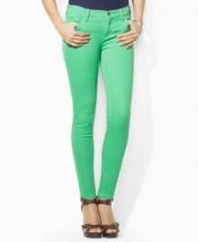 Lauren Jeans Co.'s petite slimming modern jeans are crafted in a chic ankle-length silhouette and cut with a slim leg. (Clearance)