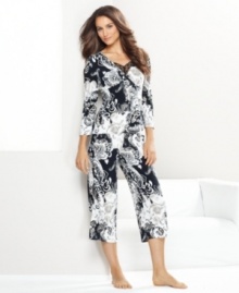 Black and white paisley keeps things interesting. Linea Donatella's Emmaline pajamas feature a v-neck top with 3/4 length sleeves and capri length pants. Black and white paisley keeps things interesting. Linea Donatella's Emmaline pajamas feature a v-neck top with 3/4 length sleeves and capri length pants.