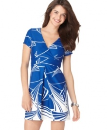 A vibrant print makes this petite Spense dress pop. With a hint of stretch, it's also got a super flattering fit. (Clearance) A vibrant print makes this petite Spense dress pop. With a hint of stretch, it's also got a super flattering fit. (Clearance)