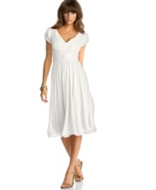 A chic party dress in gauzy silk chiffon, from Suzi Chin's collection of petite apparel. A chic party dress in gauzy silk chiffon, from Suzi Chin's collection of petite apparel.